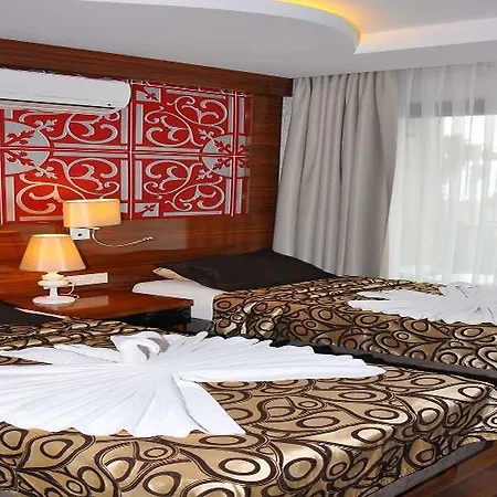 فندق Bayar Garden 5*